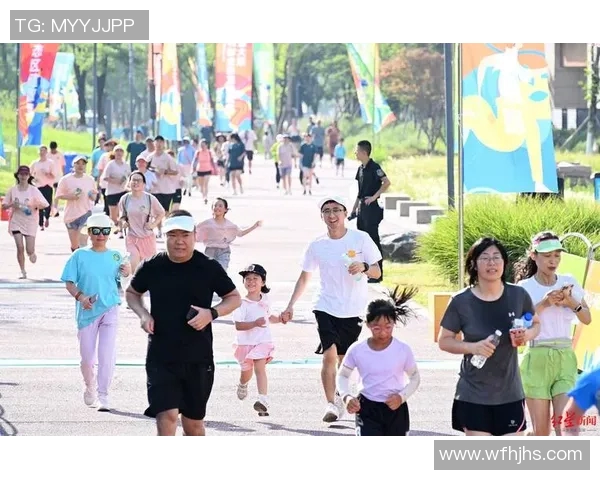 成都飞盘队在城市马拉松中的默契配合表现引发热议与赞赏